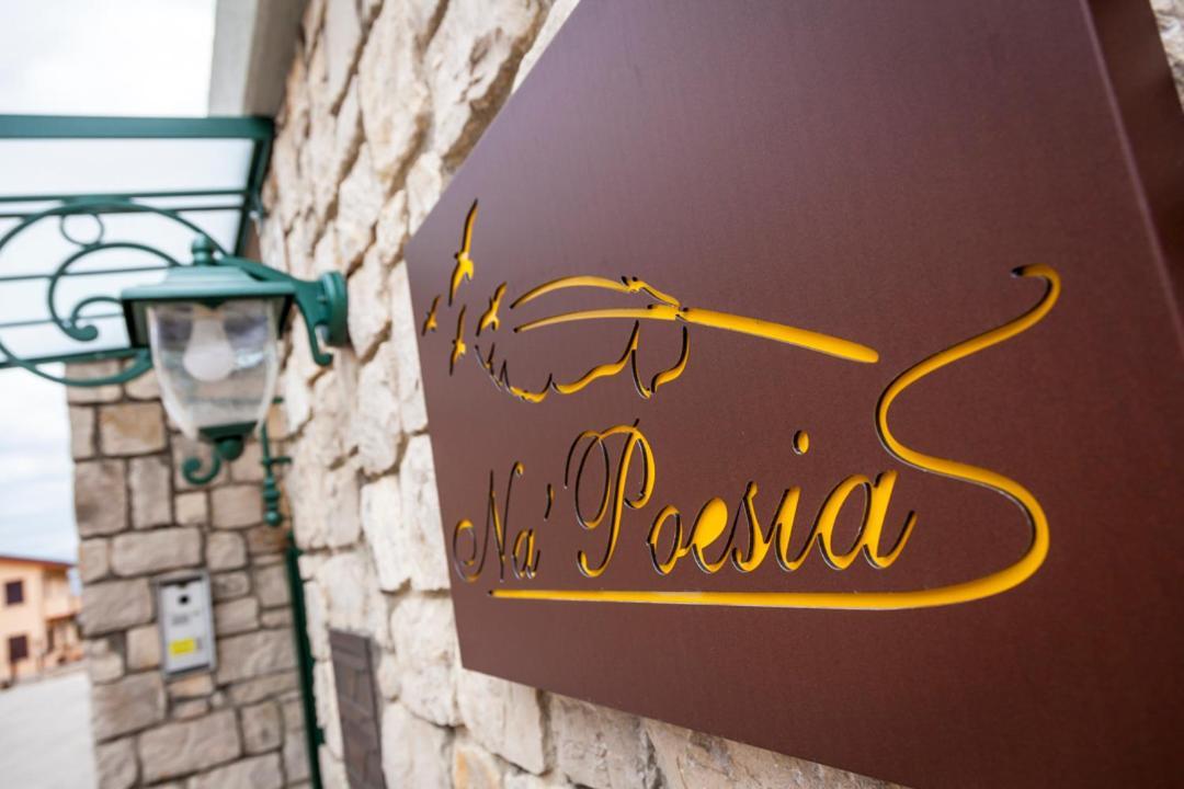 Na' Poesia B&B Di Charme SantʼAgata deʼ Goti Kültér fotó