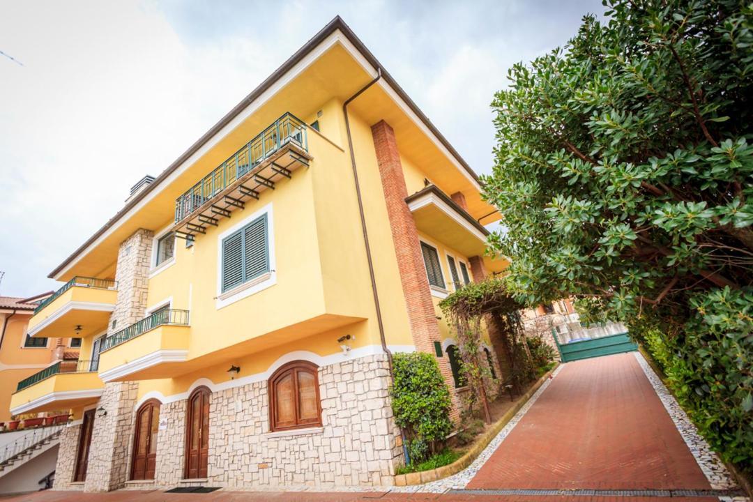Na' Poesia B&B Di Charme SantʼAgata deʼ Goti Kültér fotó