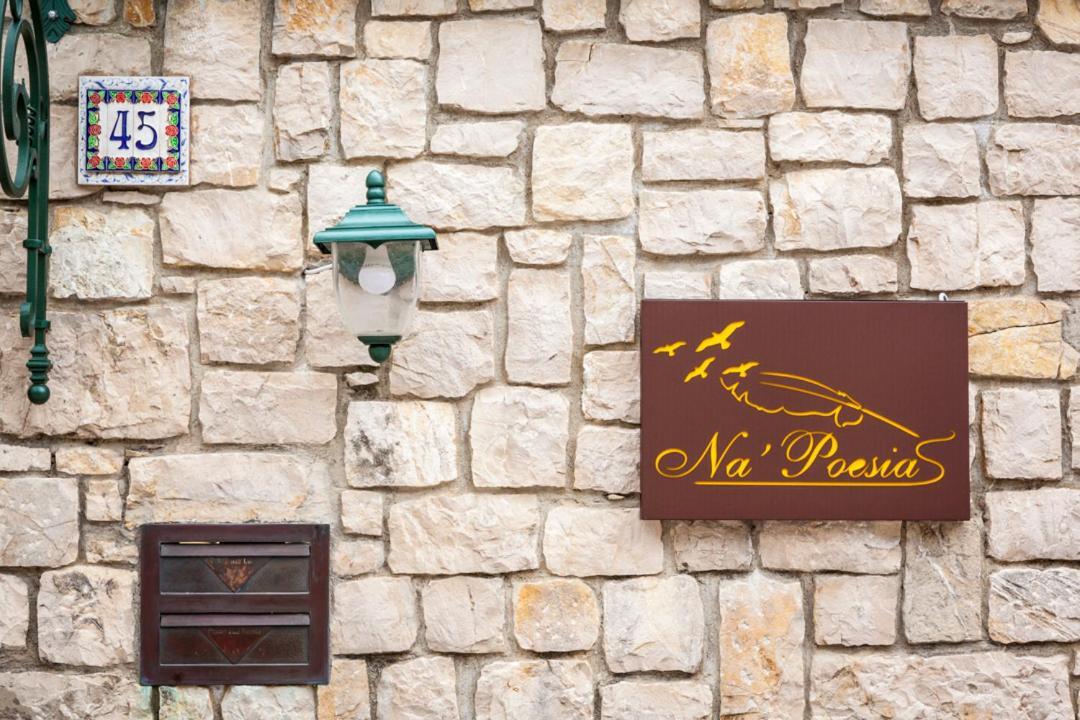 Na' Poesia B&B Di Charme SantʼAgata deʼ Goti Kültér fotó