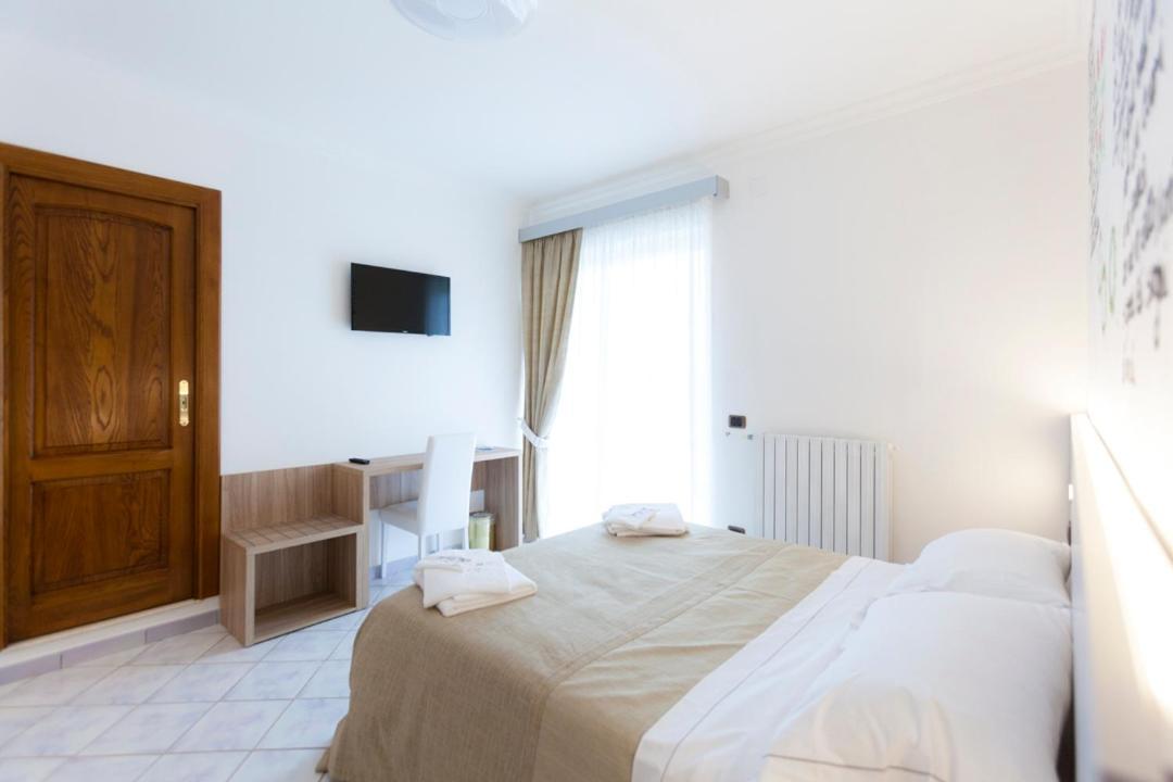 Na' Poesia B&B Di Charme SantʼAgata deʼ Goti Kültér fotó