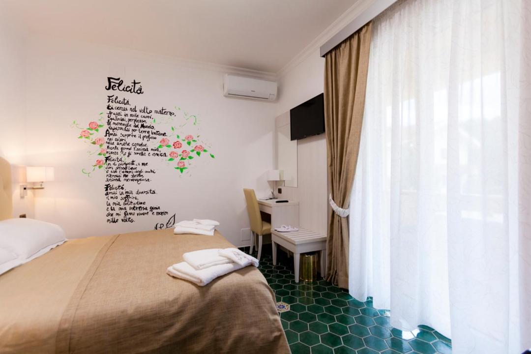 Na' Poesia B&B Di Charme SantʼAgata deʼ Goti Kültér fotó